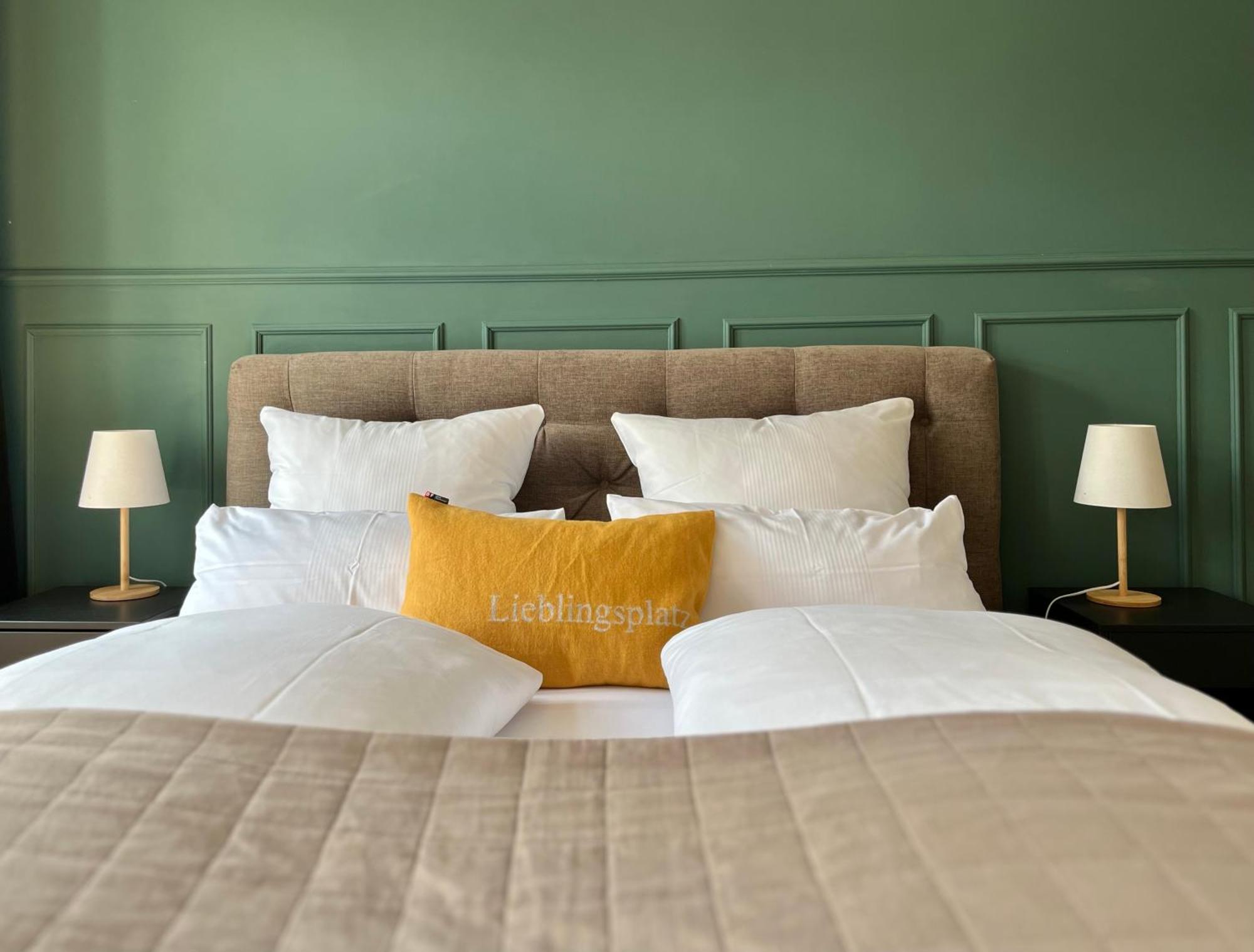 Burgblickhotel 베른카슈텔쿠에스 외부 사진
