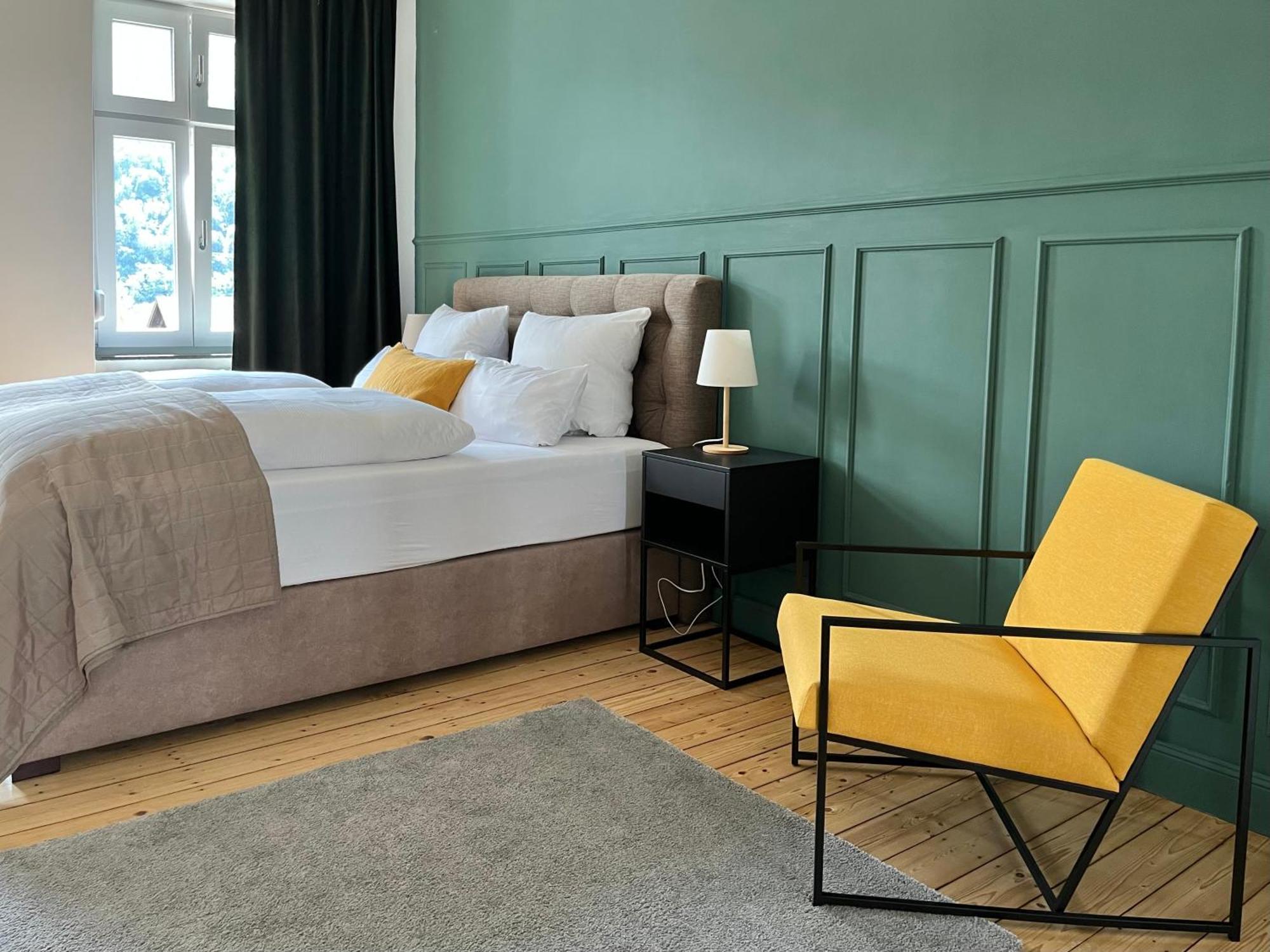 Burgblickhotel 베른카슈텔쿠에스 외부 사진